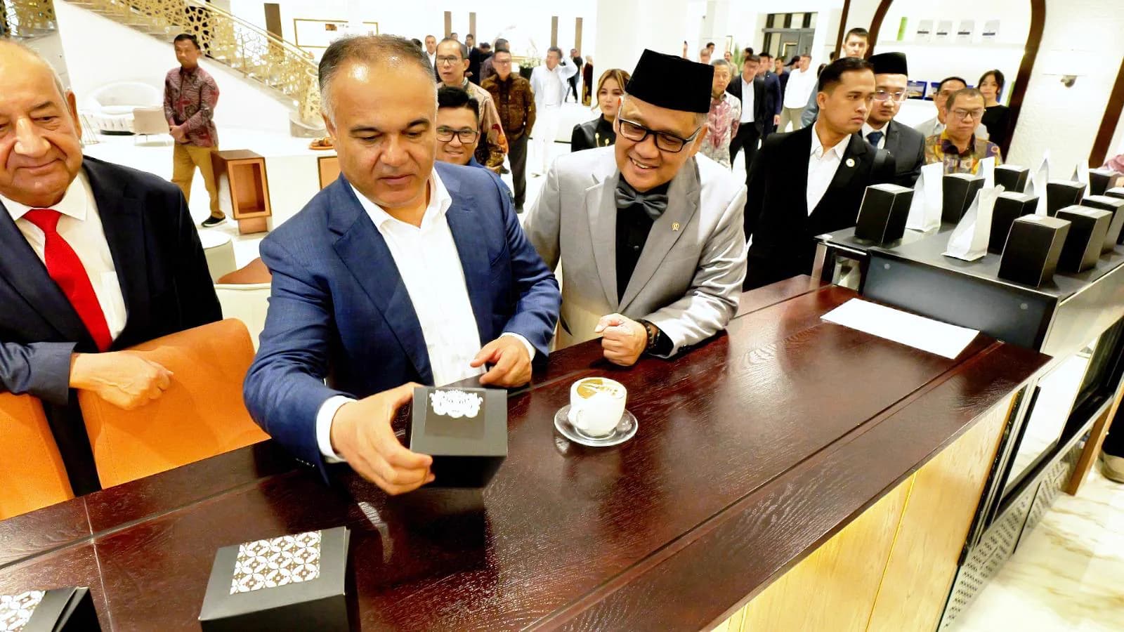 Samarkand's Governor and Indonesia's Hajj Minister Taste 7Oz Coffee